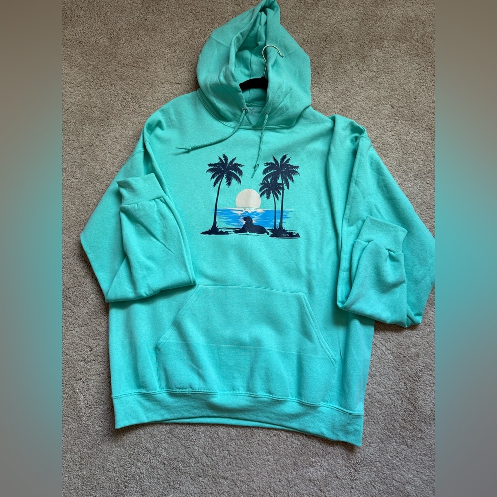 NWOT ISLAND JAY women’s COOL MINT Hoodie with Palm Tree Design. Size L